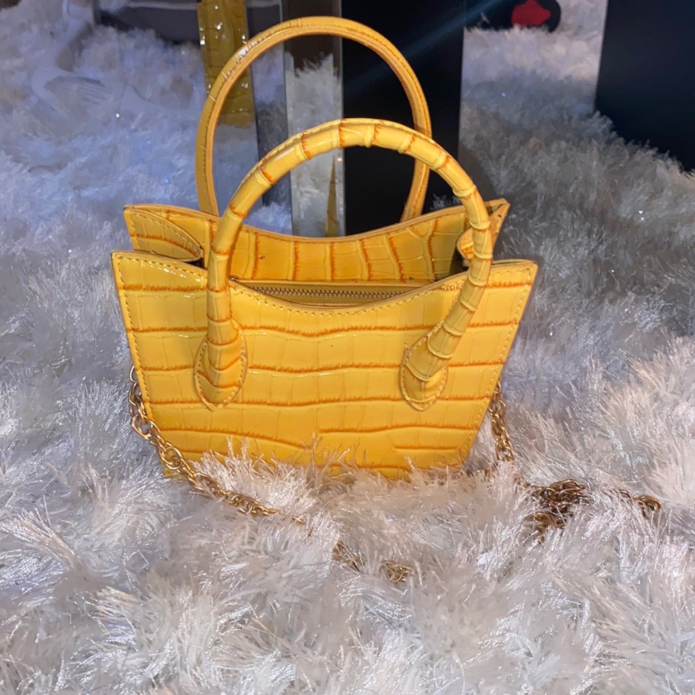 Stylish Yellow handbag